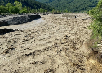 Sinop'ta sağanak; 2 köy boşaltıldı
