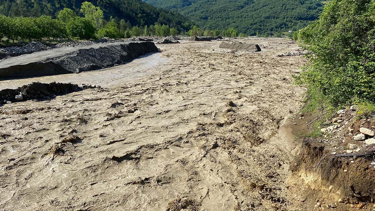 Sinop'ta sağanak; 2 köy boşaltıldı