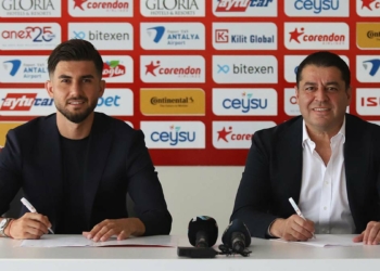 Soner Aydoğdu, Antalyaspor'a imzayı attı