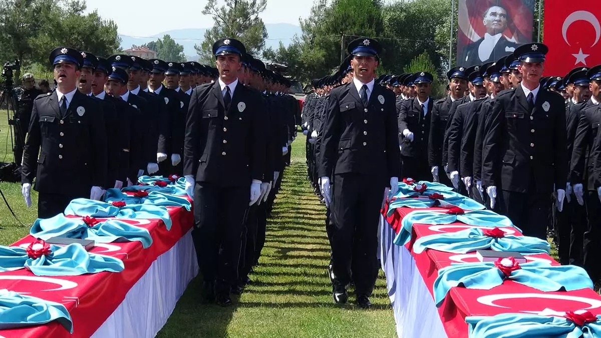 Soylu polis akademisi mezuniyetinde konustu 2 - yerel haberler - haberton