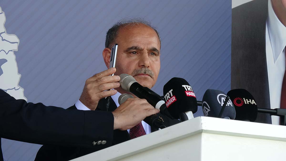 Soylu, Polis Akademisi mezuniyetinde konuştu