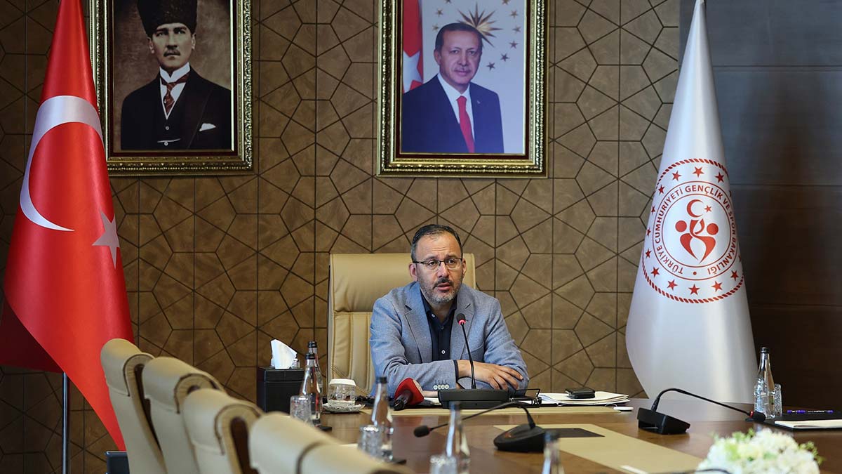 Spora erişimde antrenörlerin katkısı büyük