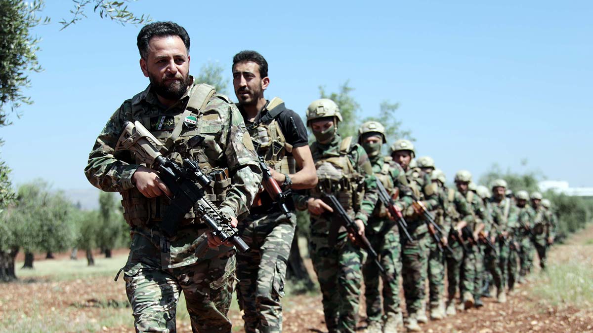 Suriye'deki muhalifler Türkiye'den haber bekliyor