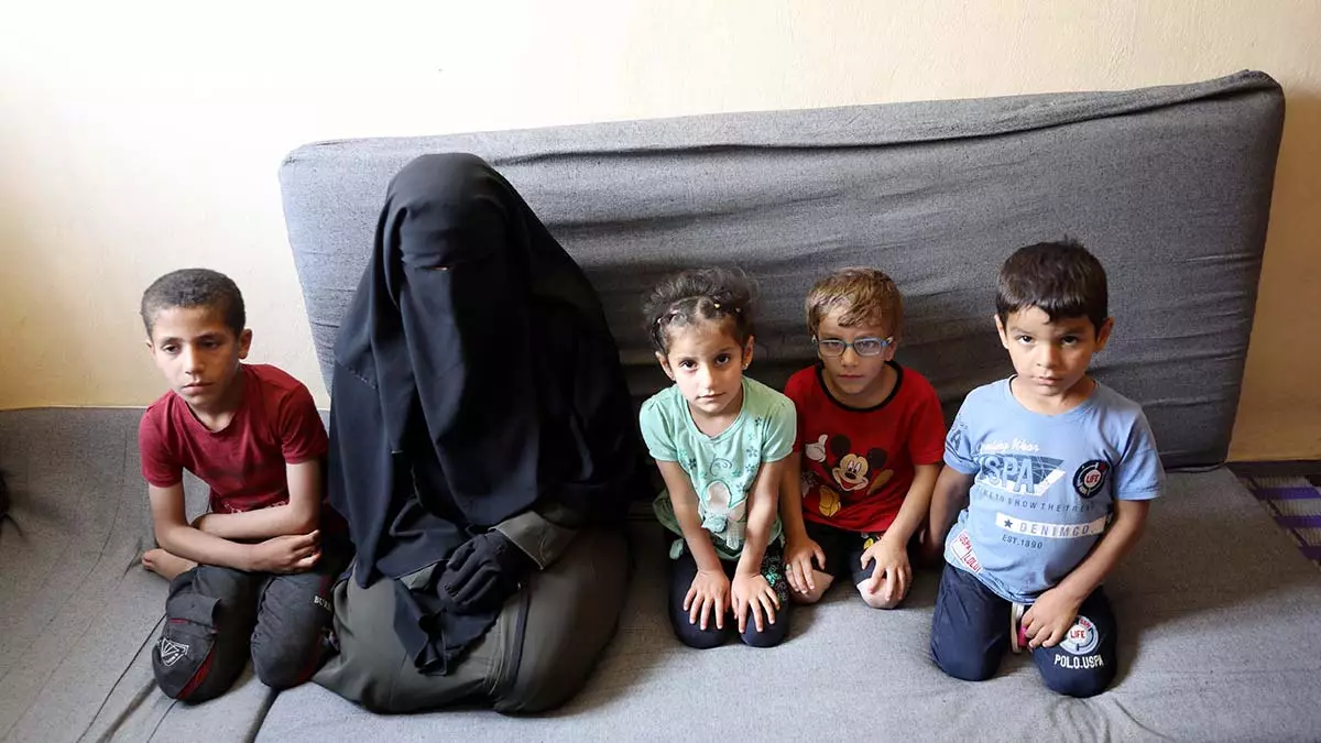 Suriyelilerin briket evlere yerlesme mutlulugu 1 - haberler - haberton