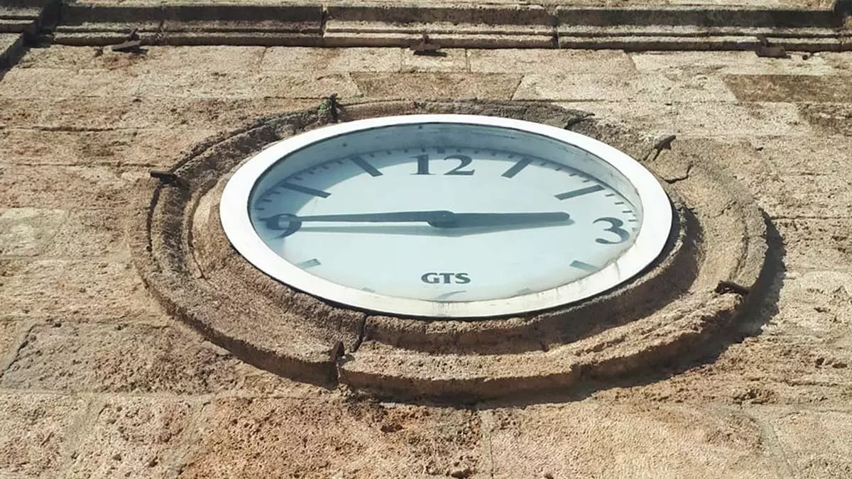Tarihi saat kulesi'nin orijinal saati çalınmış