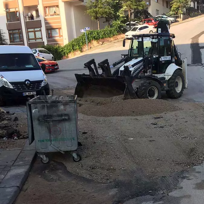 Ankara'da etkili olan yağış sonrası temizlik