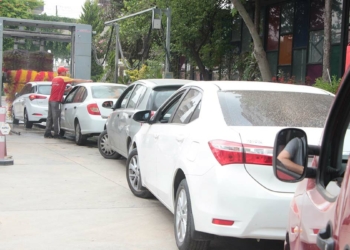 Toz taşınımı oto yıkamacılarda kuyruk oluşturdu