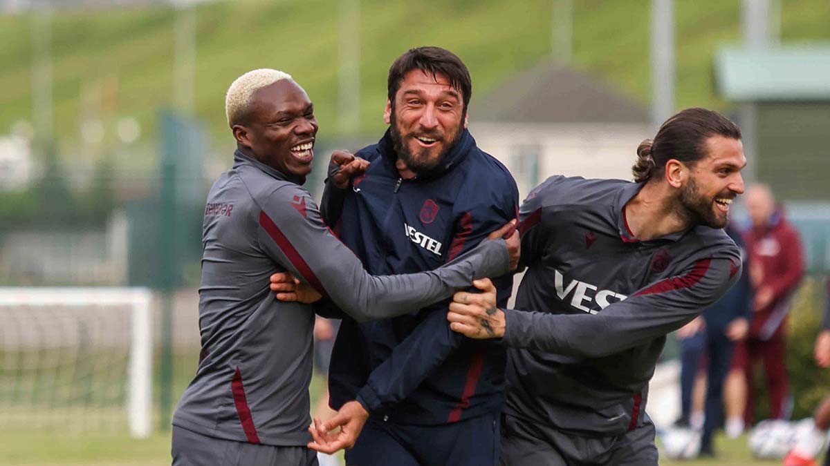 Trabzonspor'da Egemen Korkmaz ekipten ayrıldı