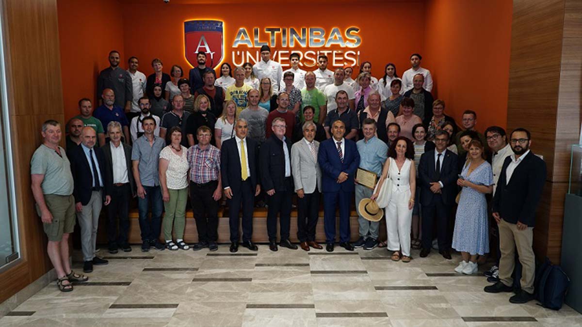 Türk üniversite Avrupalı peynir üreticilerini ağırladı