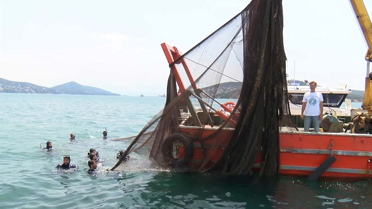 Türkiye'nin en büyük hayalet ağı çıkartıldı 