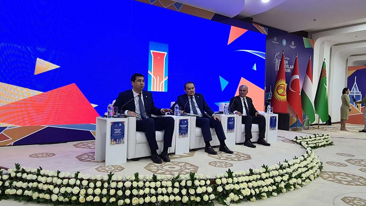 Türkiye'nin genç liderleri, Buhara'da buluştu