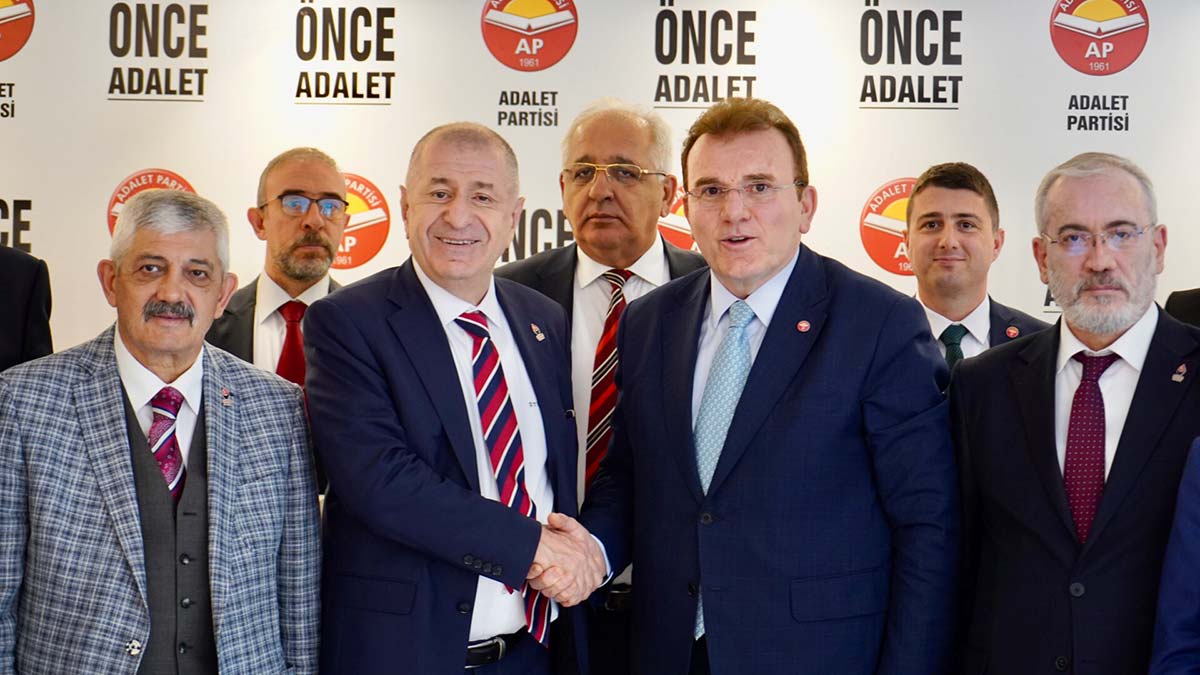 Ümit Özdağ, Adalet Partisi'ni ziyaret etti