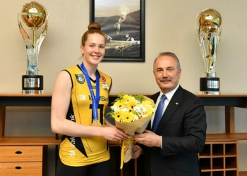 VakıfBank'ta Isabelle Haak ile yollar ayrıldı