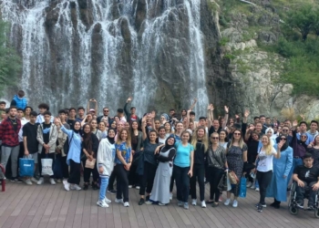 YKS stresini piknikte attılar