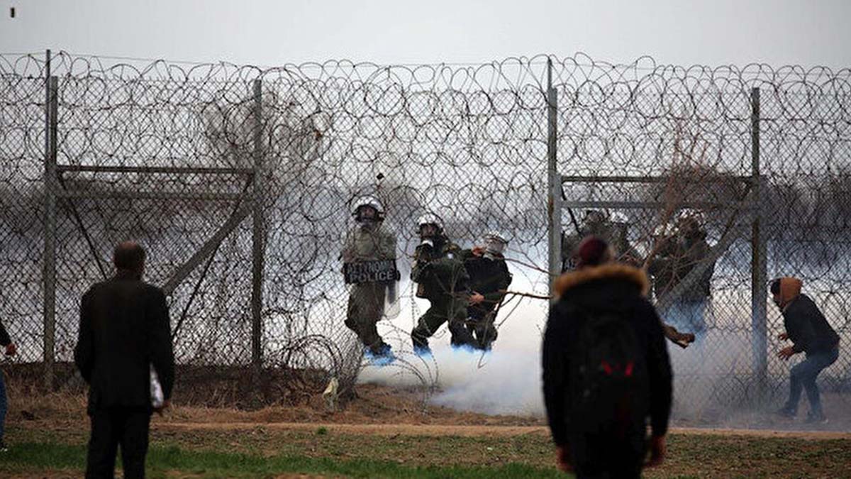 Yunanistan, sınırdaki göçmenlere ateş açtı: 1 ölü