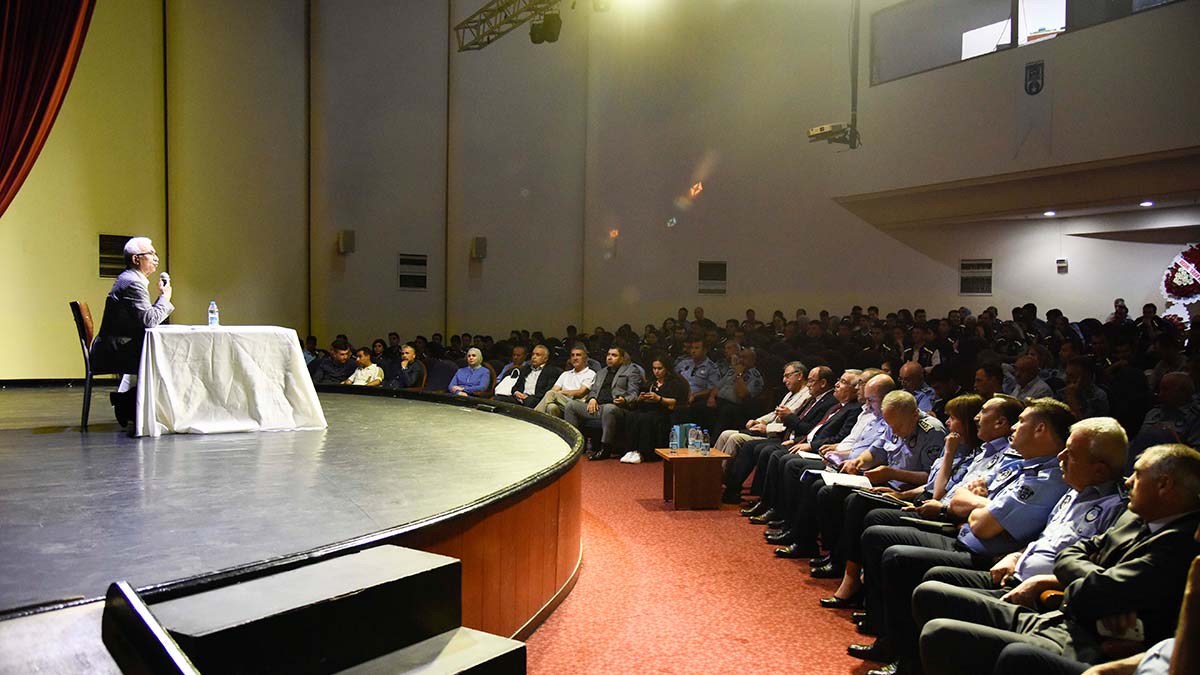 Ankara zabıtası 'ahilik teşkilatı' konferansı düzenledi