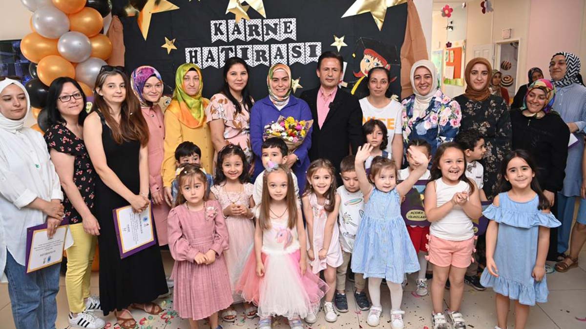 AÇEM'de karne heyecanı