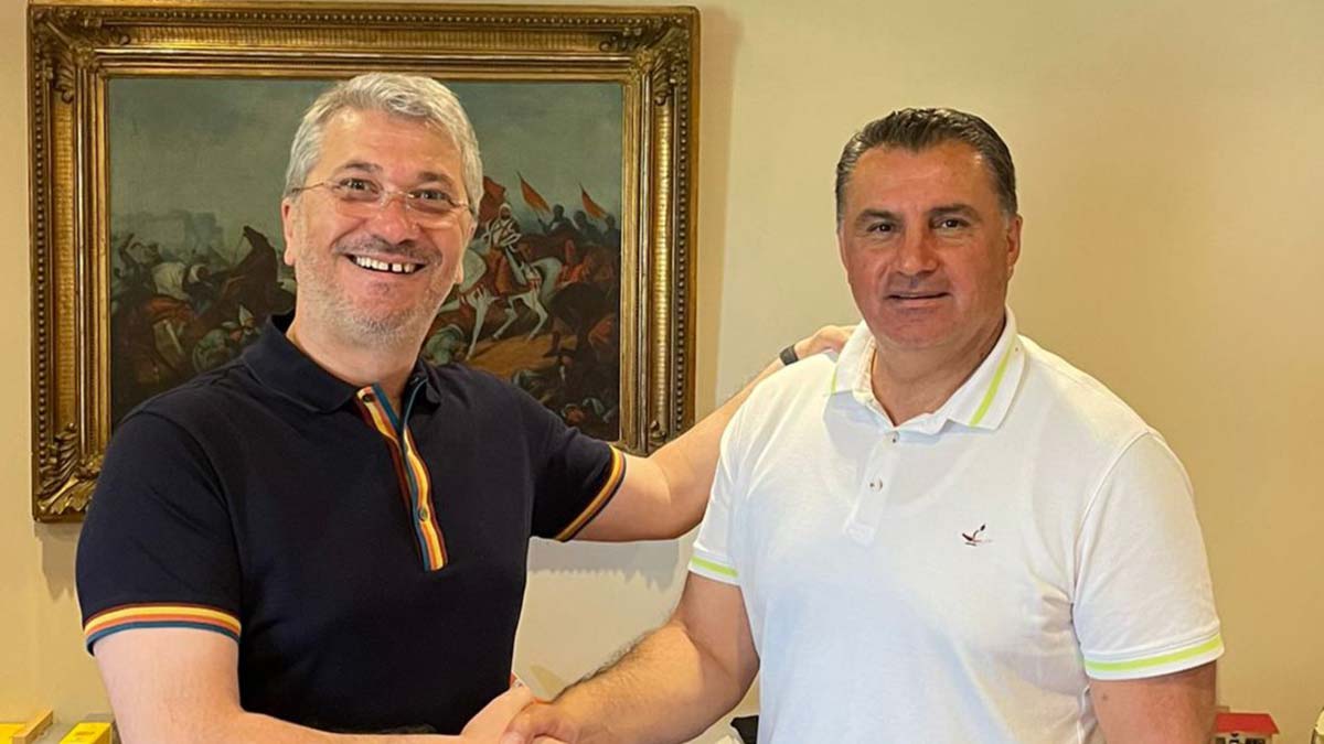 Adanaspor Mustafa Kaplan'la anlaştı