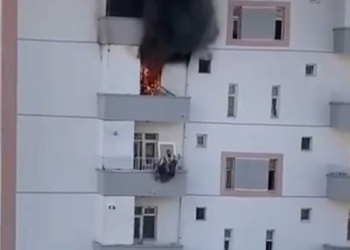 Afgan ailenin yaşadığı evde yangın