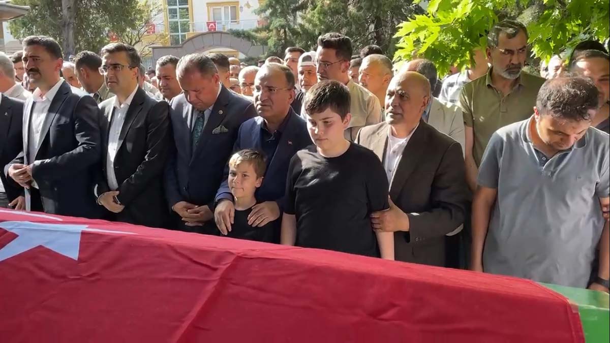 Ağır Ceza Mahkemesi Başkanı Şükrü Çağlar defnedildi