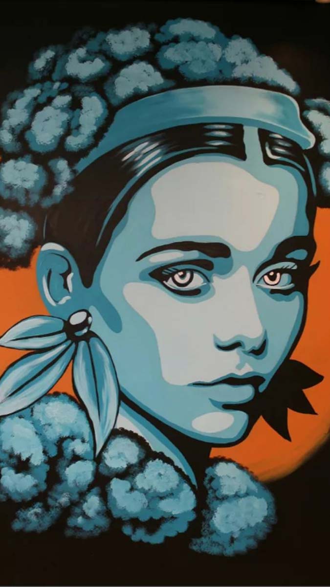 Renkleri özel yeteneğiyle birleştiren, sokak duvarlarını elleriyle sanata çeviren Dokuz Eylül Üniversitesi Güzel Sanatlar Mezunu Ali Sinan Şahin dünyayı güzelleştiriyor.