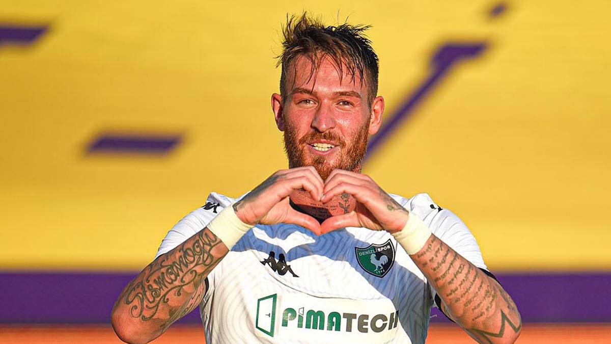 Altınordu Ömer Şişmanoğlu'na kanca attı