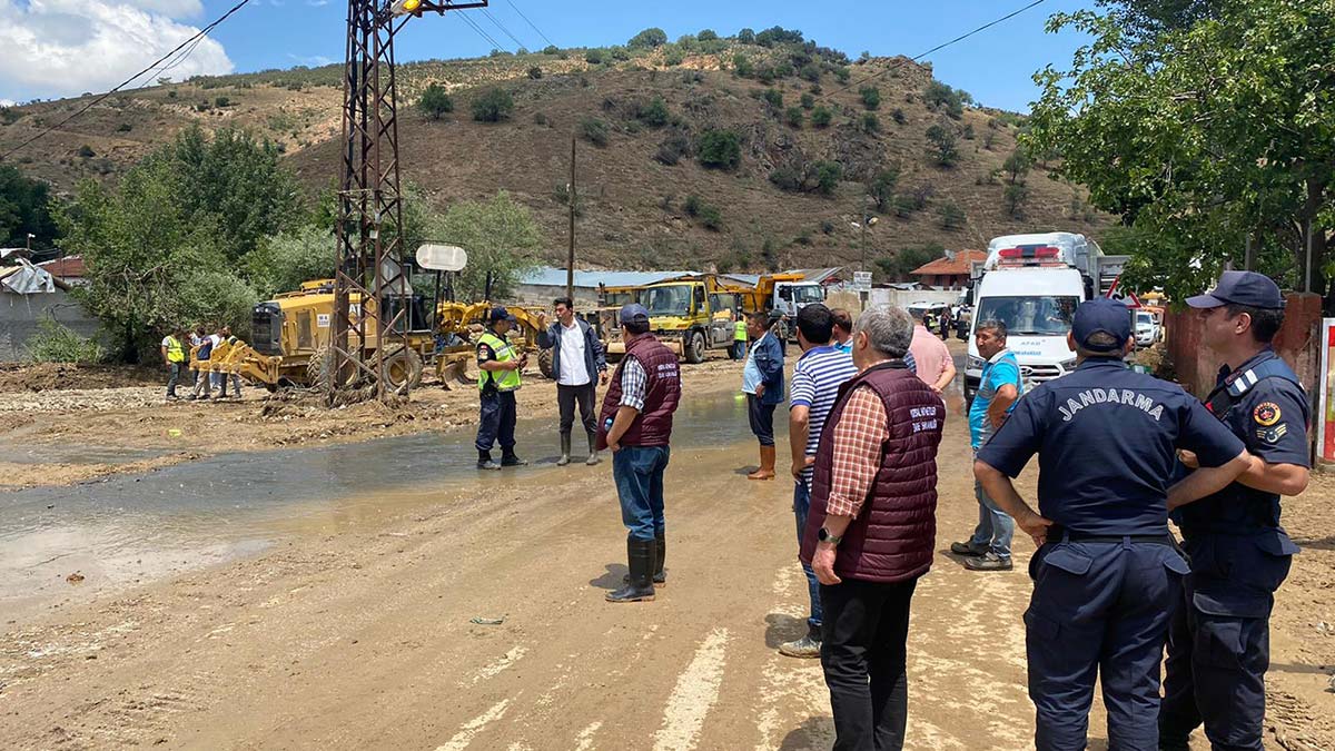 Ankara Büyükşehir Belediyesi yoğun yağış uyarısı yaptı