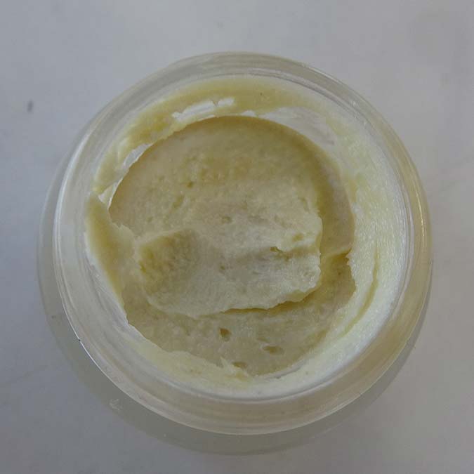 Arı ipeğinden krem üretti