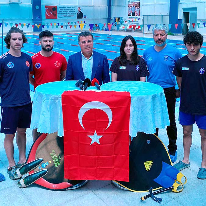 Ata Spor Kulübü'nün milli yüzücülerinden açıklama