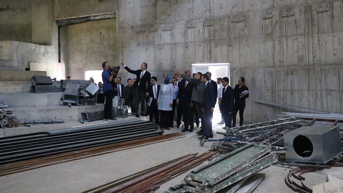 Kültür ve Turizm Bakanı Mehmet Nuri Ersoy, "Son 20 yılda bakanlığımız girişimleriyle yurt dışından ülkemize 9 bin 31 tarihi eserimizin iadesini sağladık" dedi.