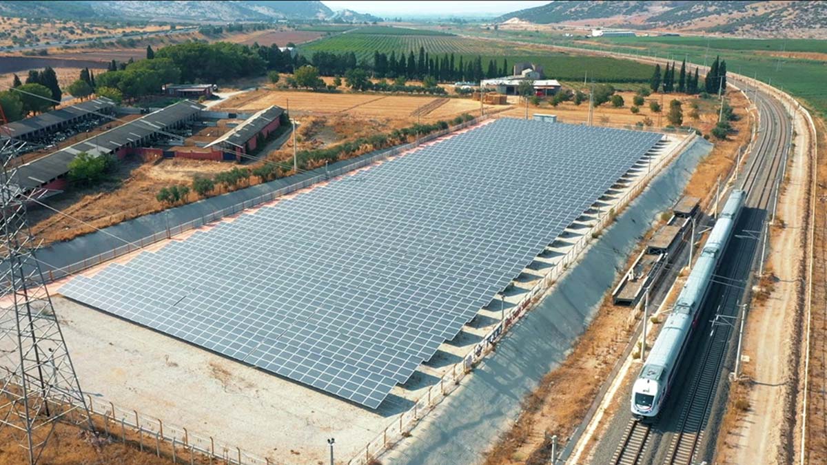 Çevreci yatırımlarla ekonomiye katkı sağlıyoruz