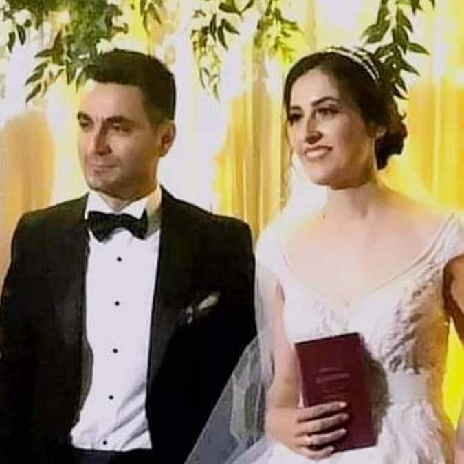 Balayı dönüşü kazada ölen çift yan yana toprağa verildi