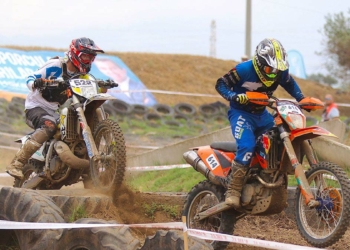 Bergama Süper Enduro yarışı nefes kesti