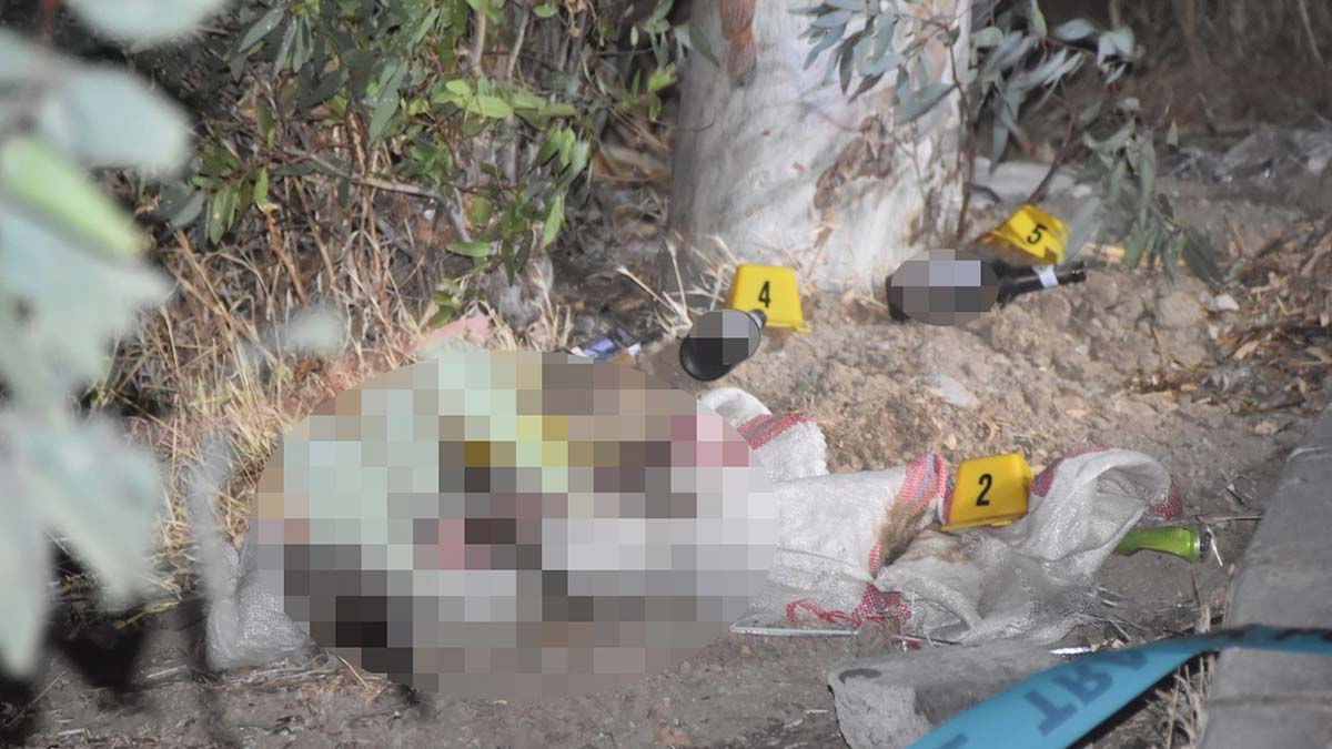 İçi toprak dolu çuvaldan ceset çıktı