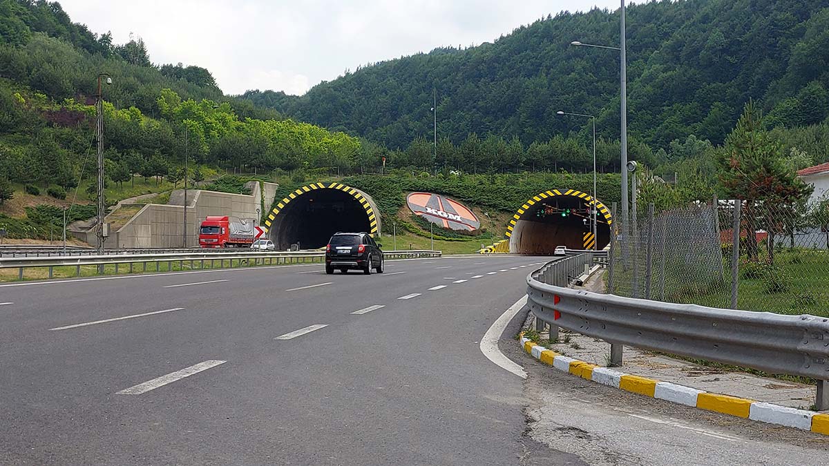TEM Otoyolu trafiğe açıldı