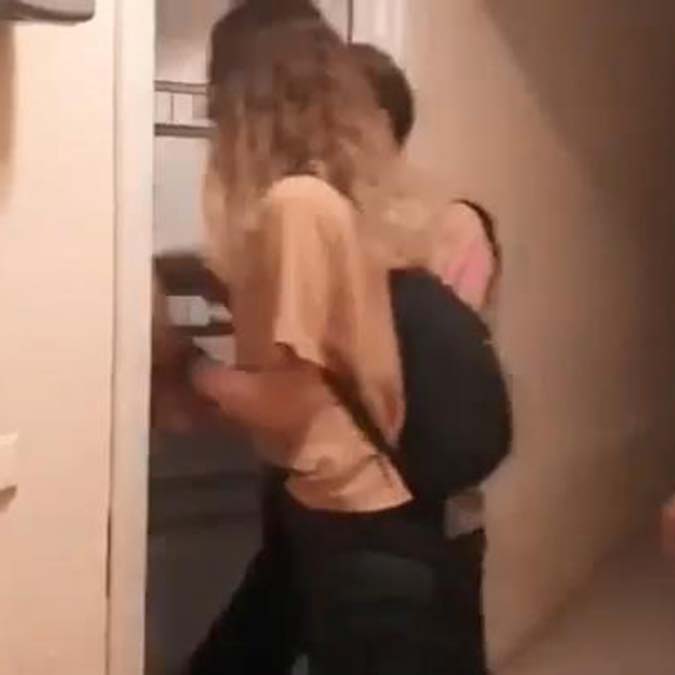 Zorla fuhuş yaptıran çeteye operasyon