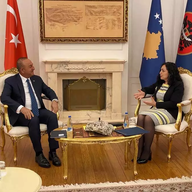 Çavuşoğlu, kosova cumhurbaşkanı osmani-sadriu ile görüştü