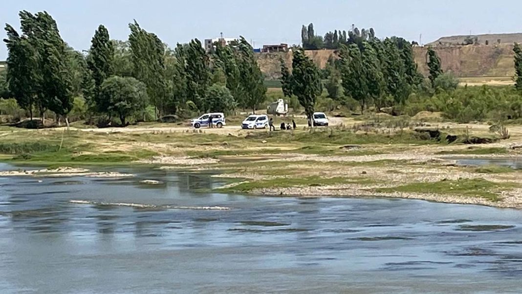 Dicle Nehri'ne giren 3 lise öğrencisi boğuldu