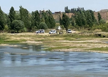 Dicle Nehri'ne giren 3 lise öğrencisi boğuldu