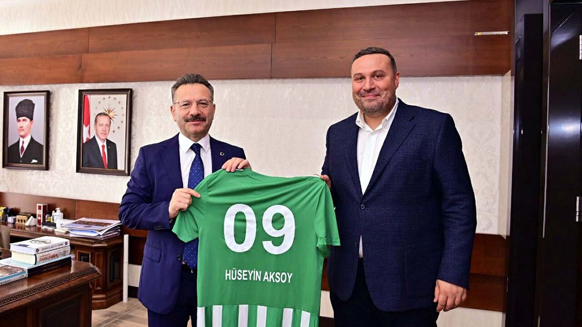 Efeler 09 FK'dan Vali Aksoy'a ziyaret
