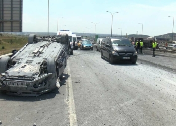Pendik TEM Otoyolu'nda feci kaza