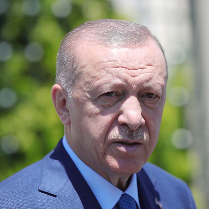 Yunanistan başının çaresine baksın