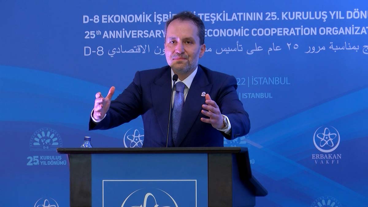 D-8 organizasyonu adil bir dünyanın ilk adımıdır