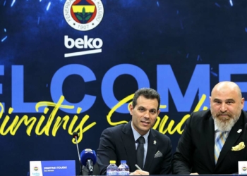 Dimitris İtoudis için imza töreni düzenlendi