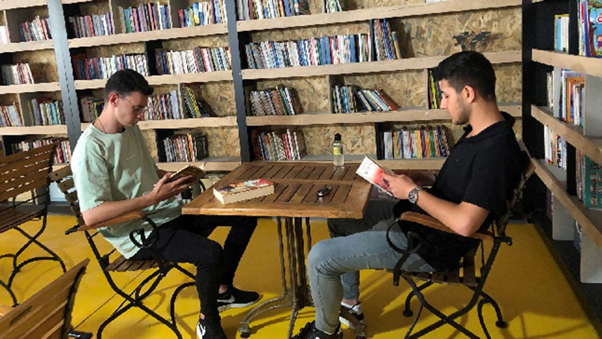 Güngören'de 'Okuyan otopark'