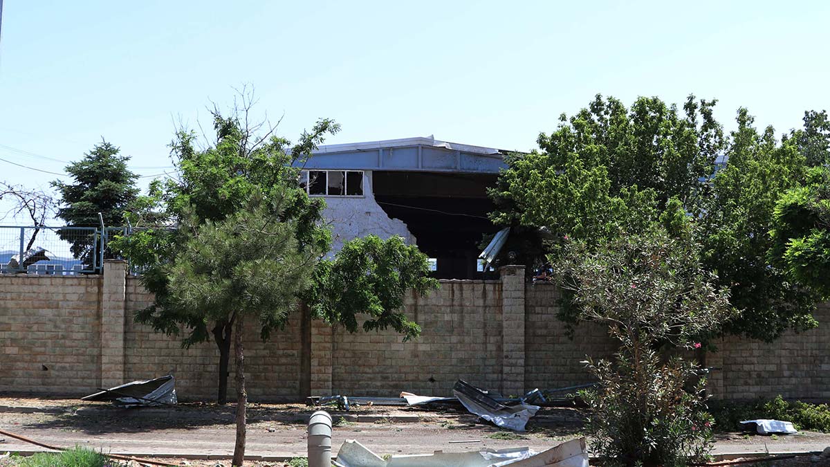 Halı fabrikasında buhar kazanı patladı