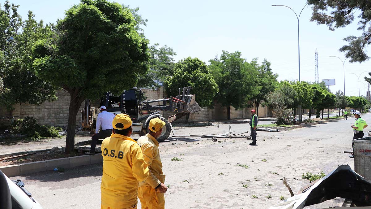 Halı fabrikasında buhar kazanı patladı