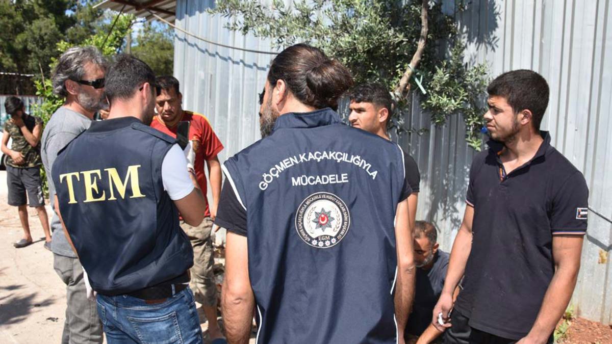 İçişleri: 1543 düzensiz göçmen yakalandı