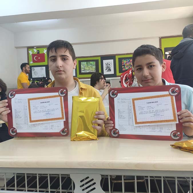 18 milyon öğrenci karne aldı