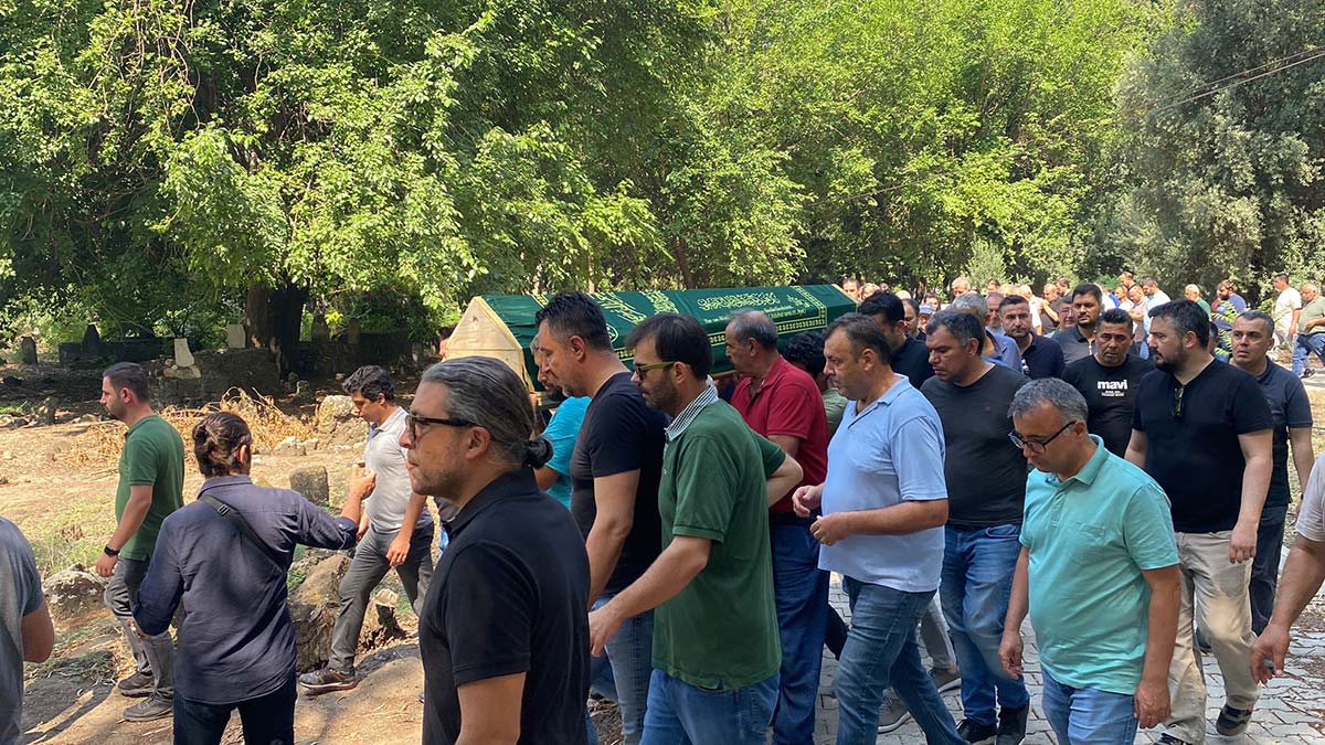 Helikopter kazasında ölen Serhat Kenar toprağa verildi